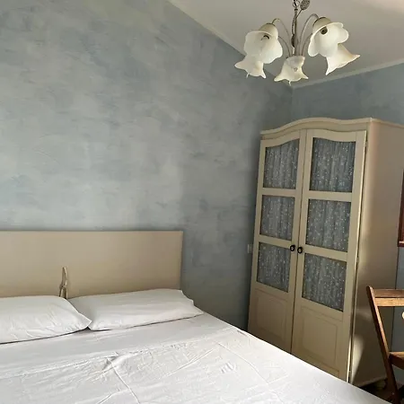 Piccolo Con Incantevole Vista Mare Holiday home Marongiu