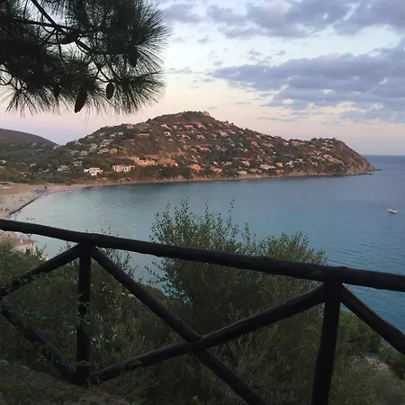 Holiday home Piccolo Con Incantevole Vista Mare Marongiu