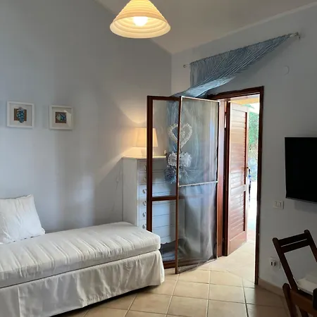 Piccolo Con Incantevole Vista Mare Holiday home Marongiu